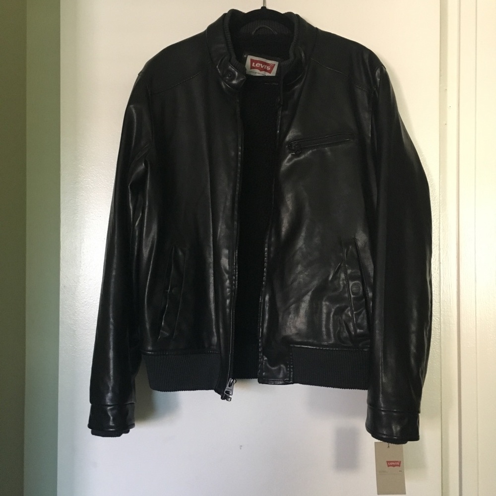 New Men’s Levi’s bomber jacket